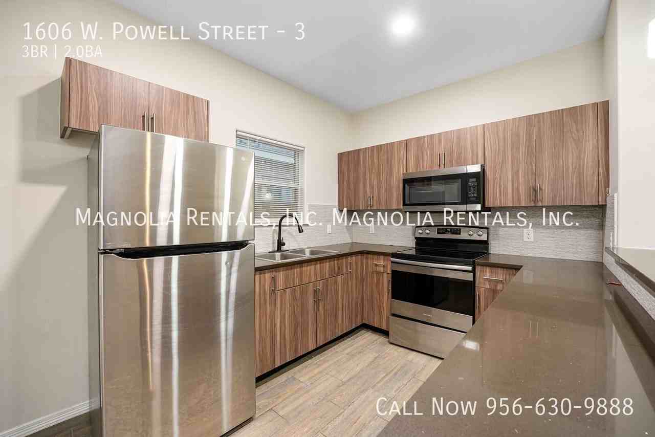 1606 W Powell St #3 - Photo 5 of 15
