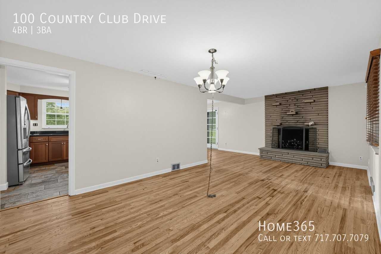 100 Country Club Dr - Photo 2 of 15