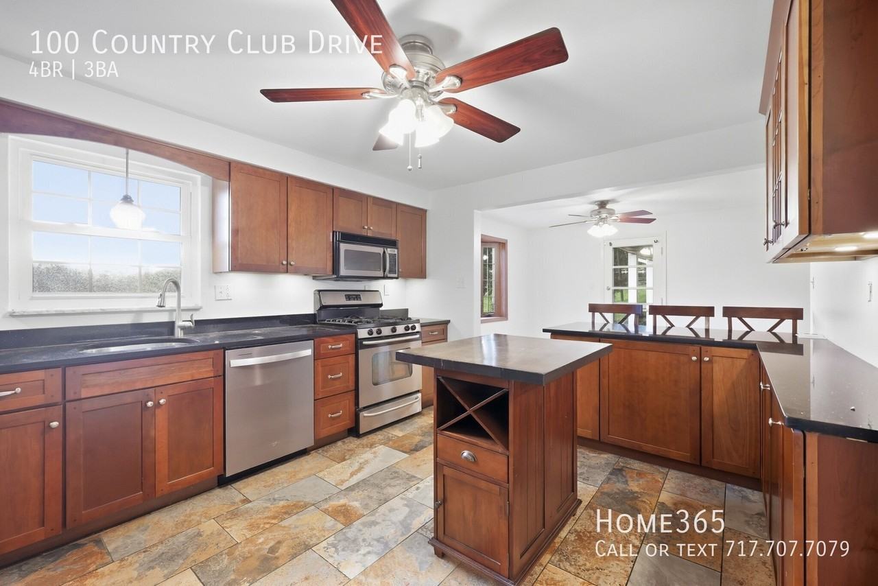 100 Country Club Dr - Photo 6 of 15