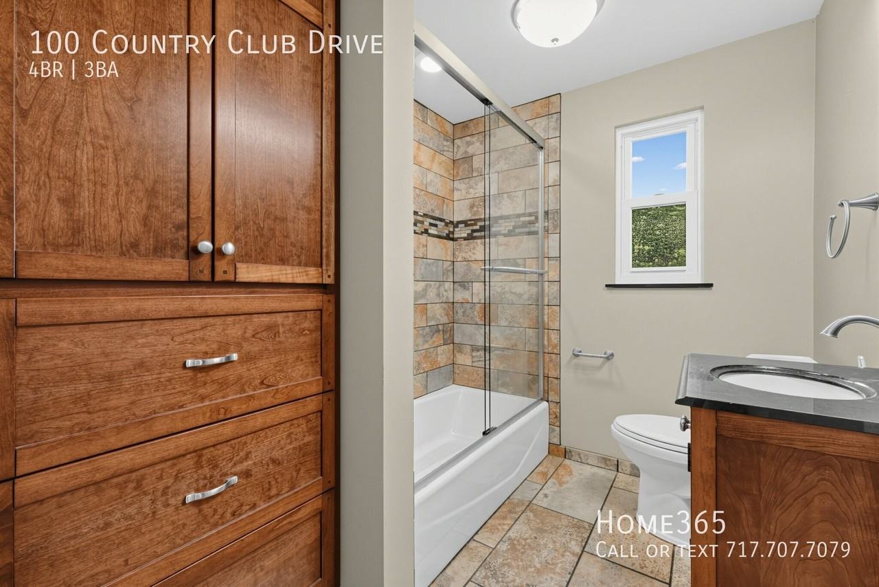 100 Country Club Dr - Photo 7 of 15