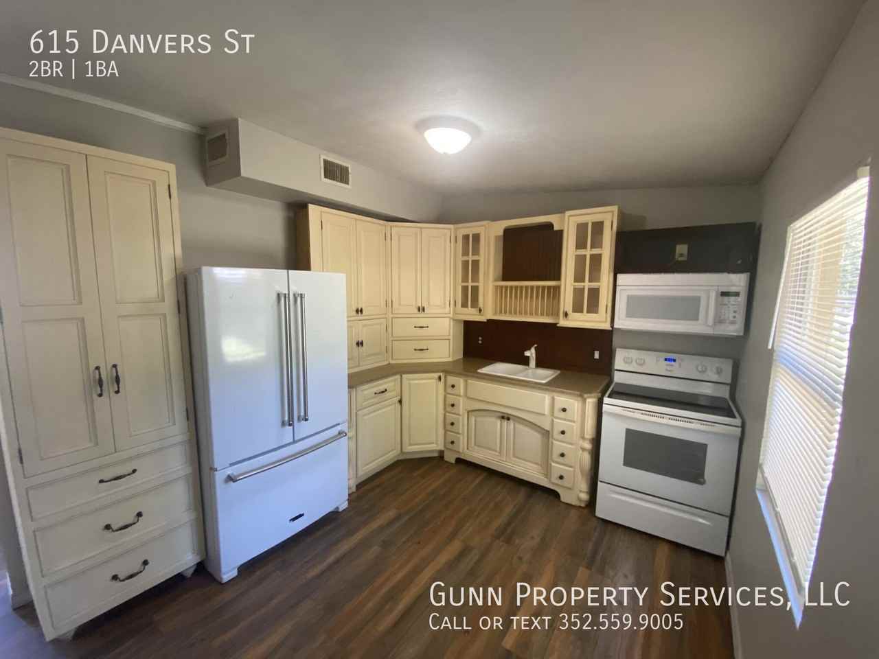 615 Danvers St - Photo 5 of 15