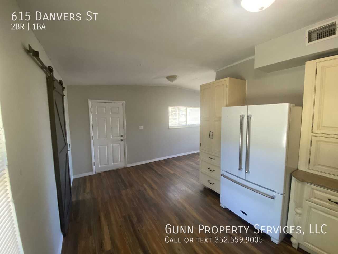615 Danvers St - Photo 6 of 15