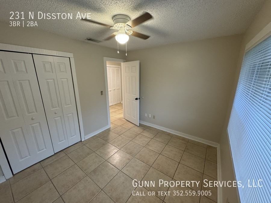 231 N Disston Ave - Photo 7 of 12