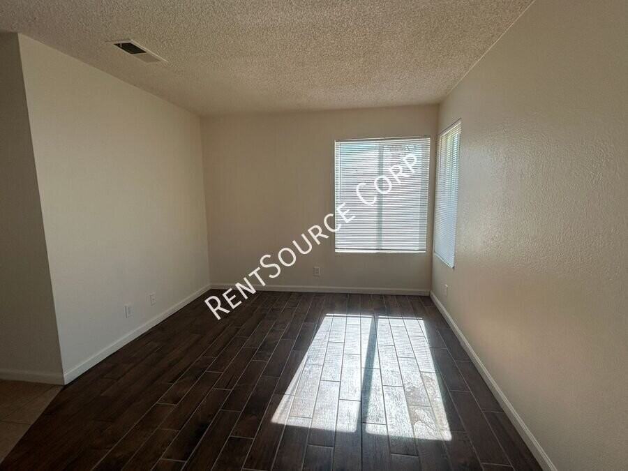 504 W Avenue J4 #508A - Photo 3 of 13