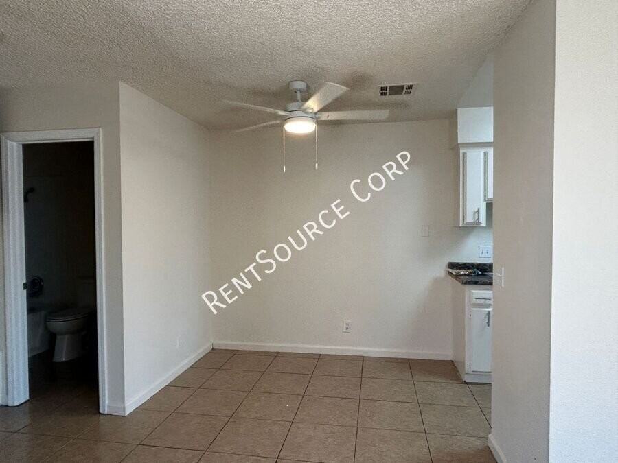 504 W Avenue J4 #508A - Photo 4 of 13