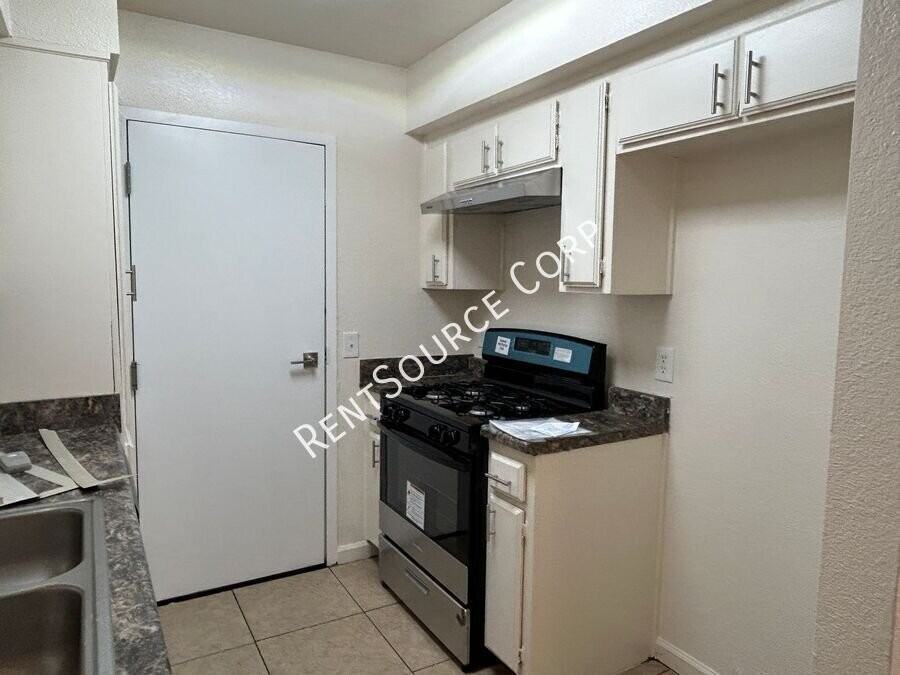 504 W Avenue J4 #508A - Photo 6 of 13
