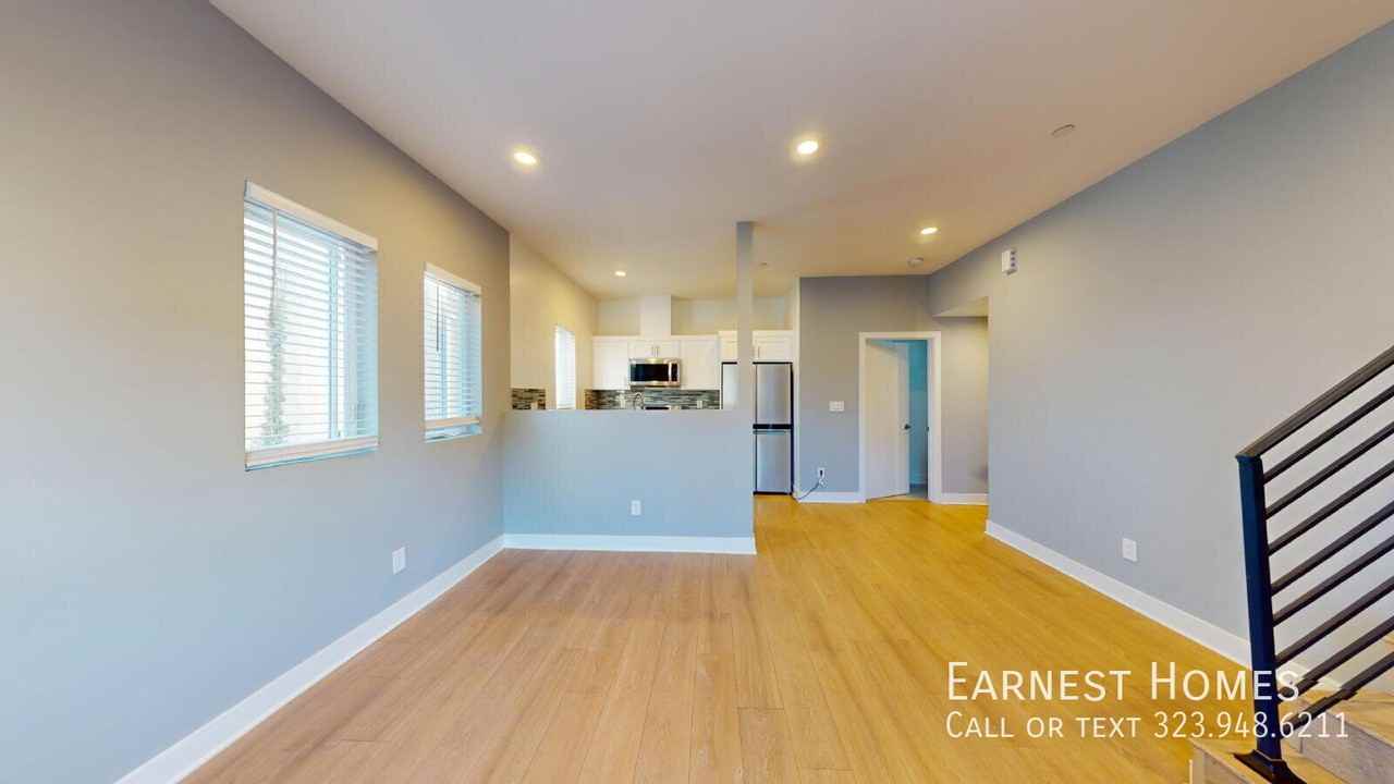 147 Roselake Ave - Photo 2 of 31