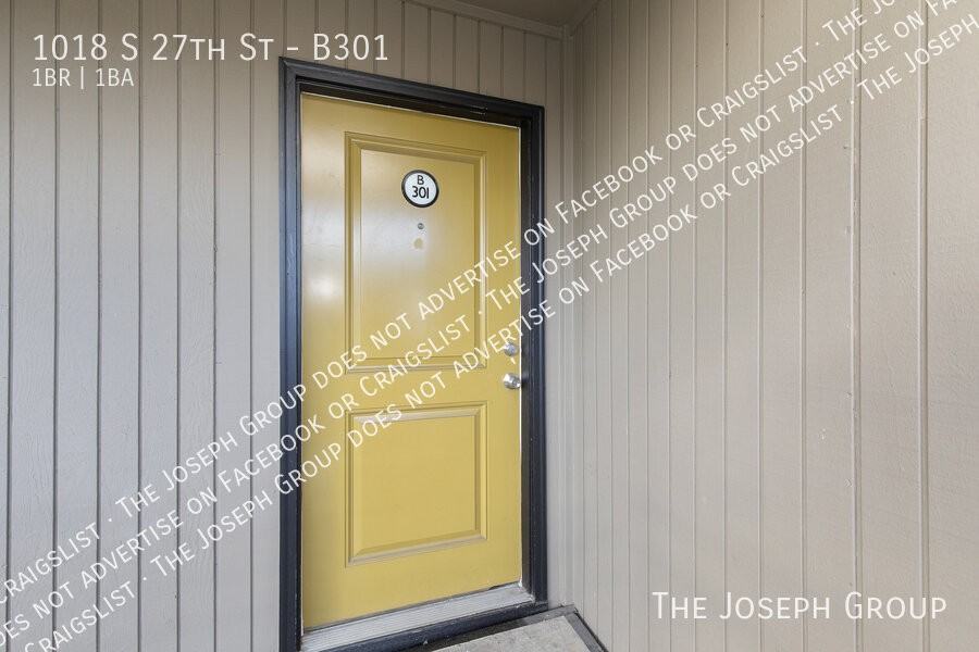 1018 S 27th St #B301 - Photo 2 of 26