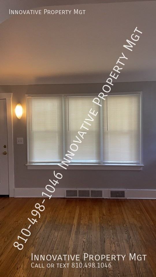 1908 University Ave - Photo 5 of 50