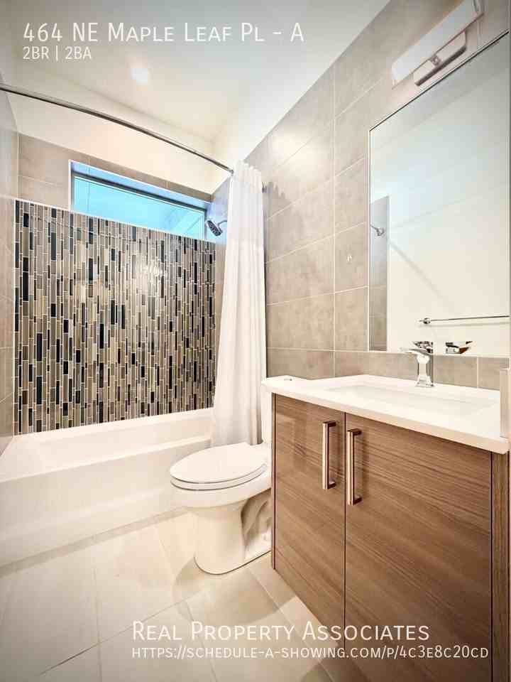 464 Ne Maple Leaf Pl #A - Photo 4 of 31