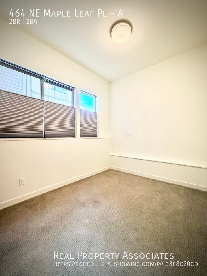 464 Ne Maple Leaf Pl #A - Photo 5 of 31