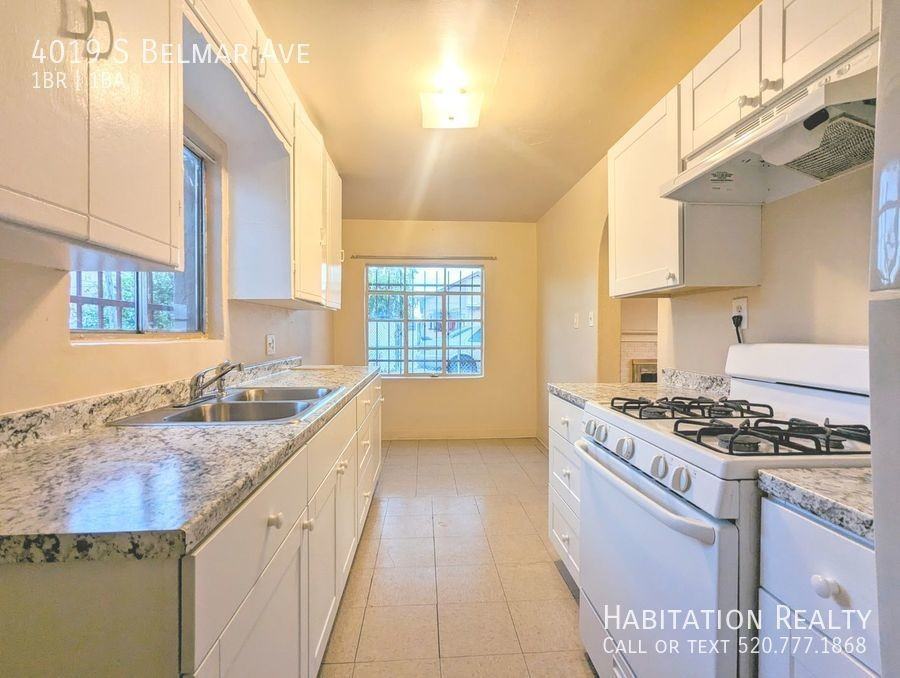 4019 S Belmar Ave - Photo 3 of 12