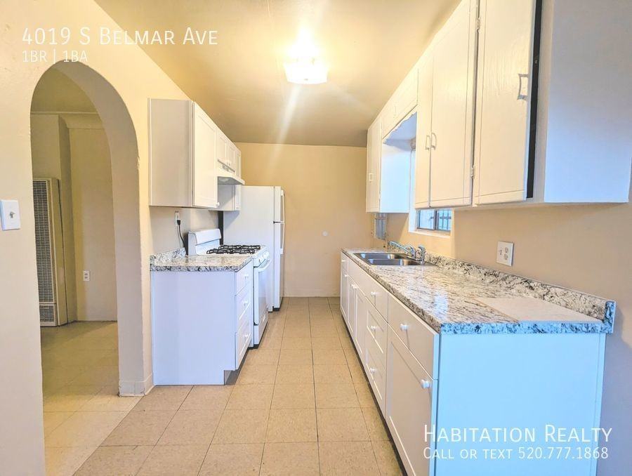 4019 S Belmar Ave - Photo 4 of 12