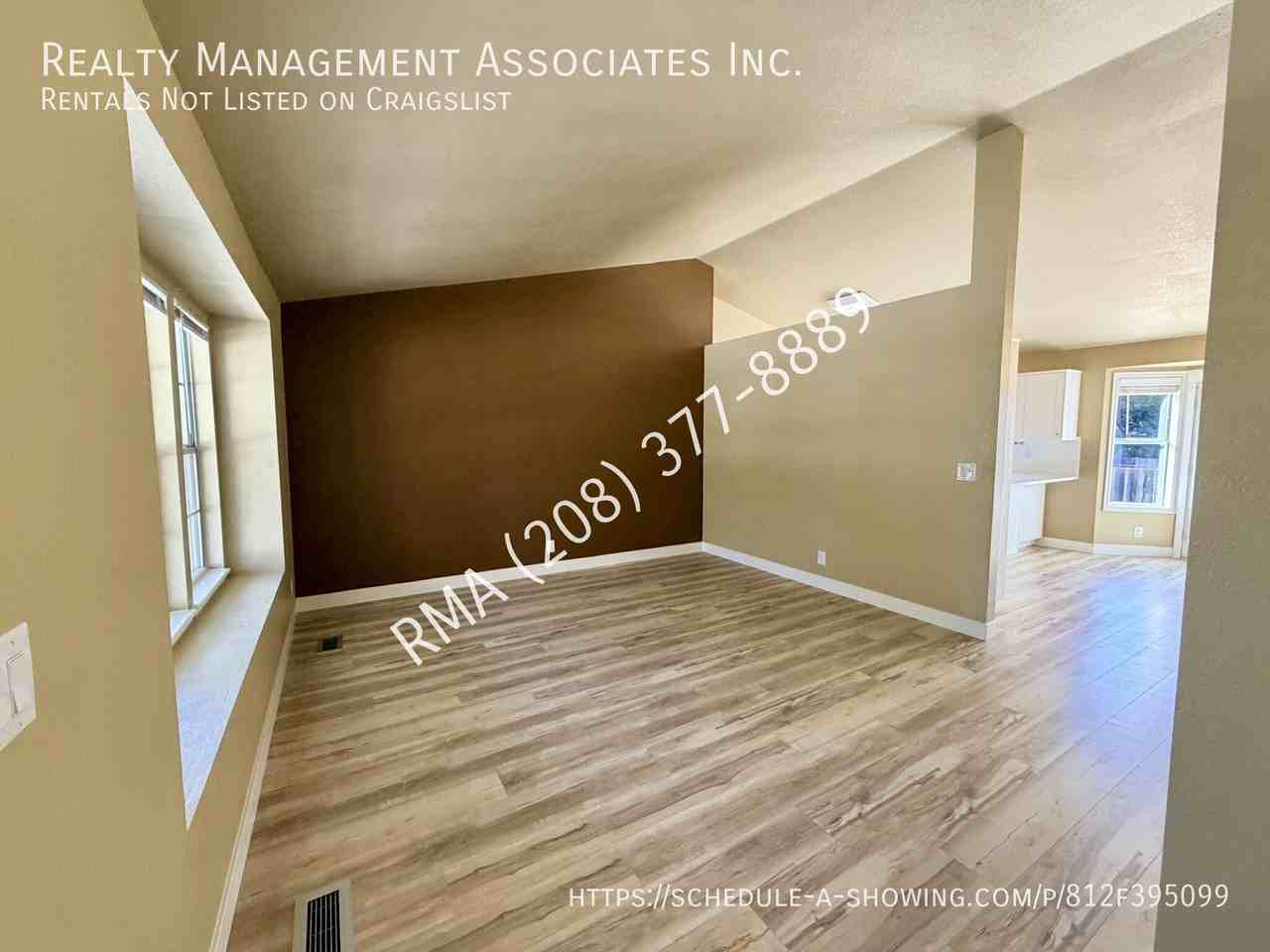 2141 N Fastwater Ave - Photo 5 of 27