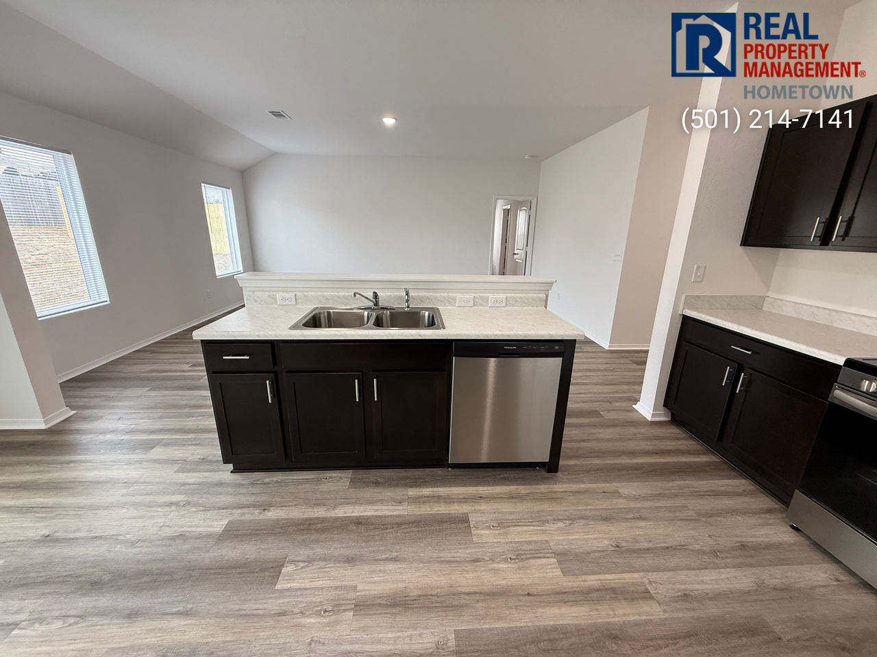 1281 Meadows Dr - Photo 4 of 20