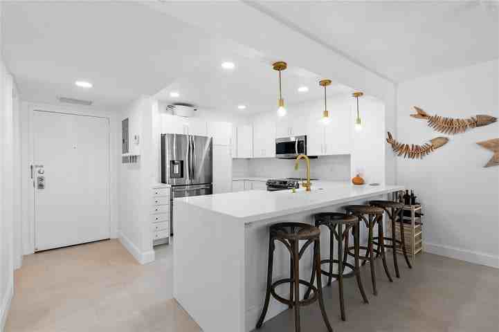 3500 Galt Ocean Drive - Photo 3 of 8