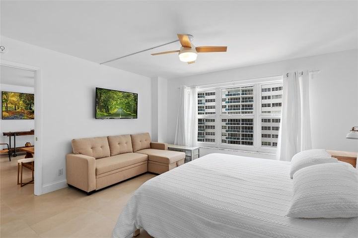 3500 Galt Ocean Drive - Photo 6 of 8