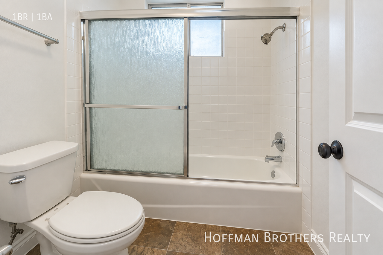 5741 Virginia Ave #209 - Photo 6 of 9