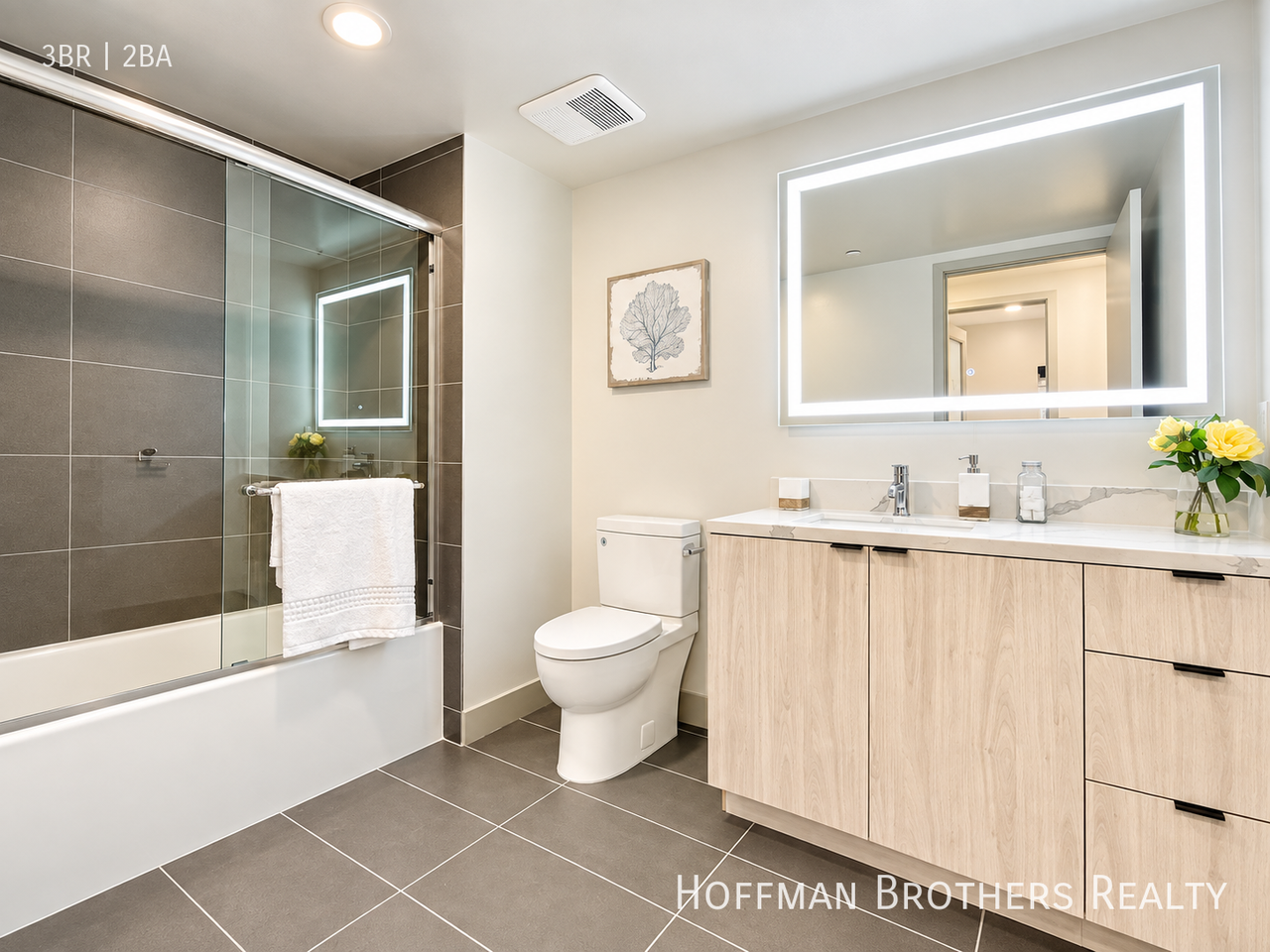 1532 Brockton Ave #406 - Photo 6 of 17