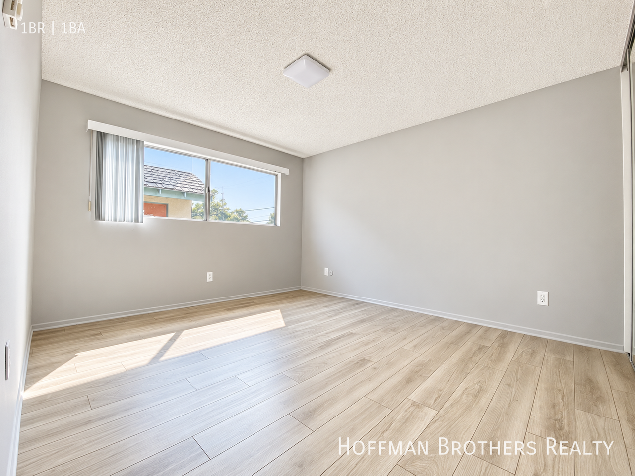 3339 S Canfield Ave #211 - Photo 3 of 9