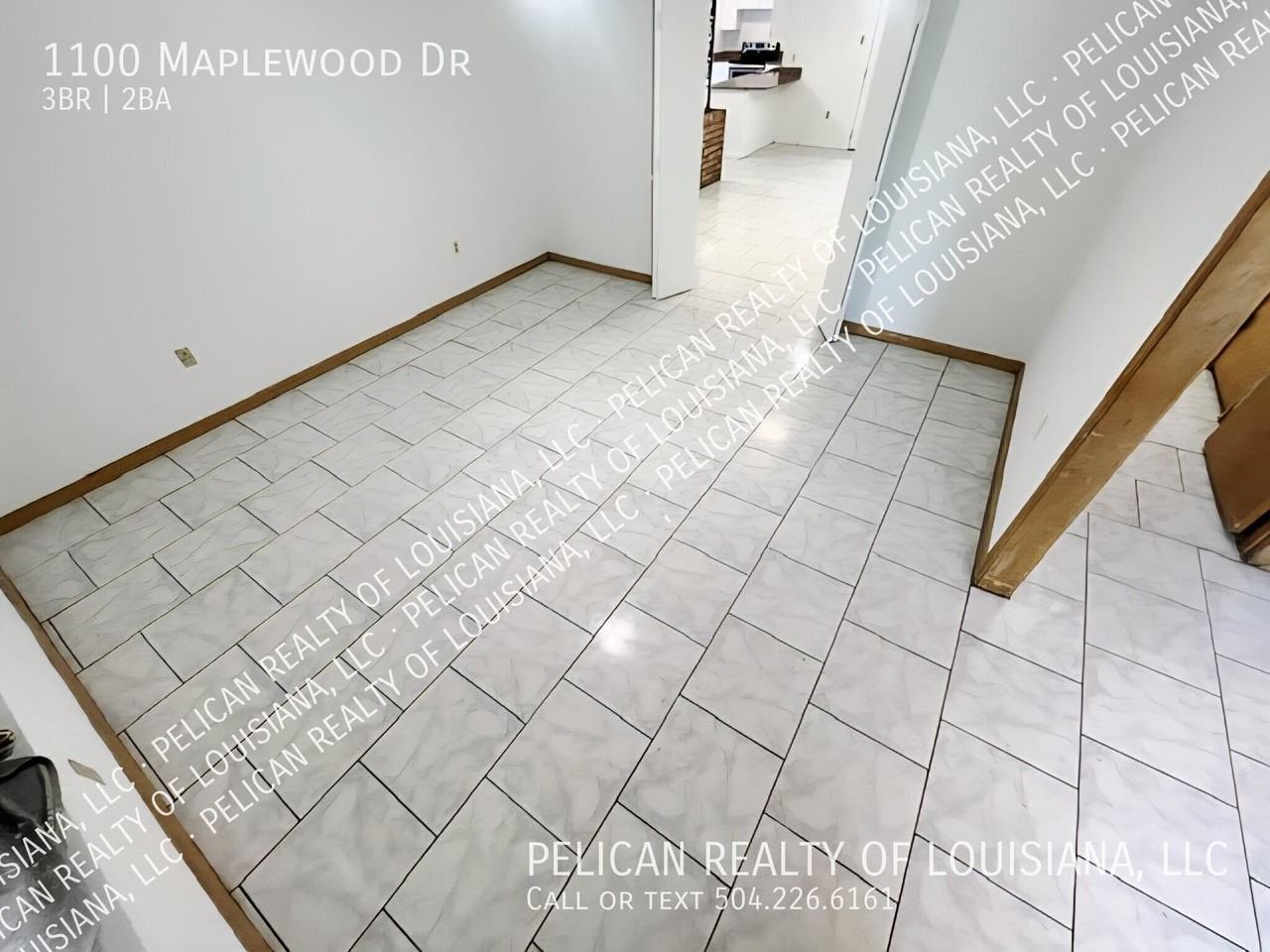 1100 Maplewood Dr - Photo 4 of 13
