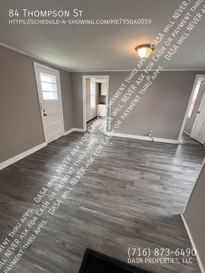 84 Thompson St - Photo 3 of 33