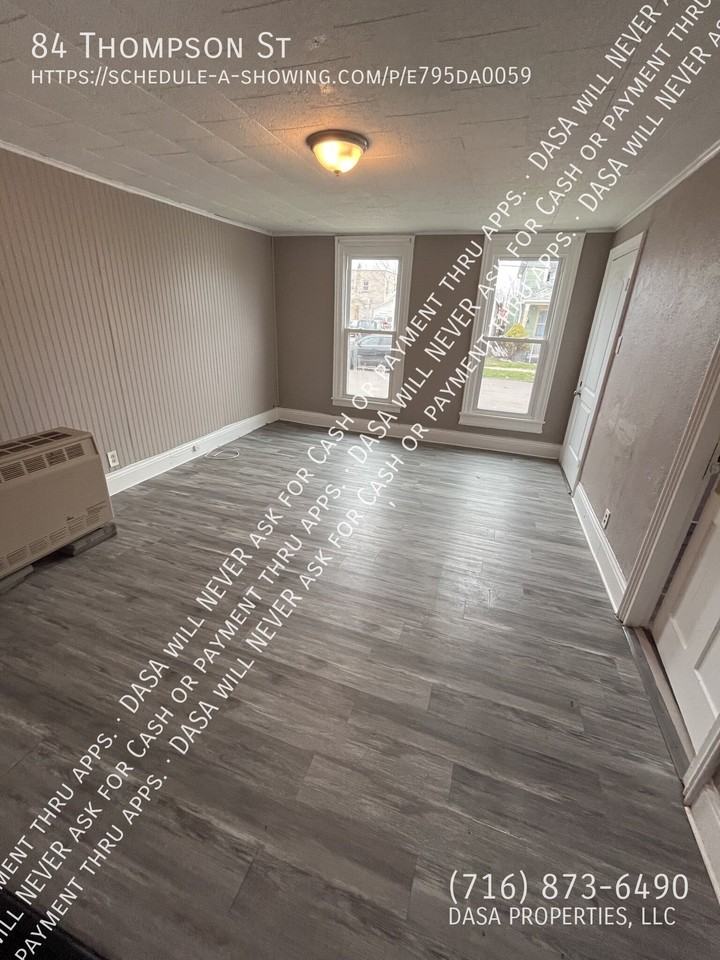 84 Thompson St - Photo 4 of 33