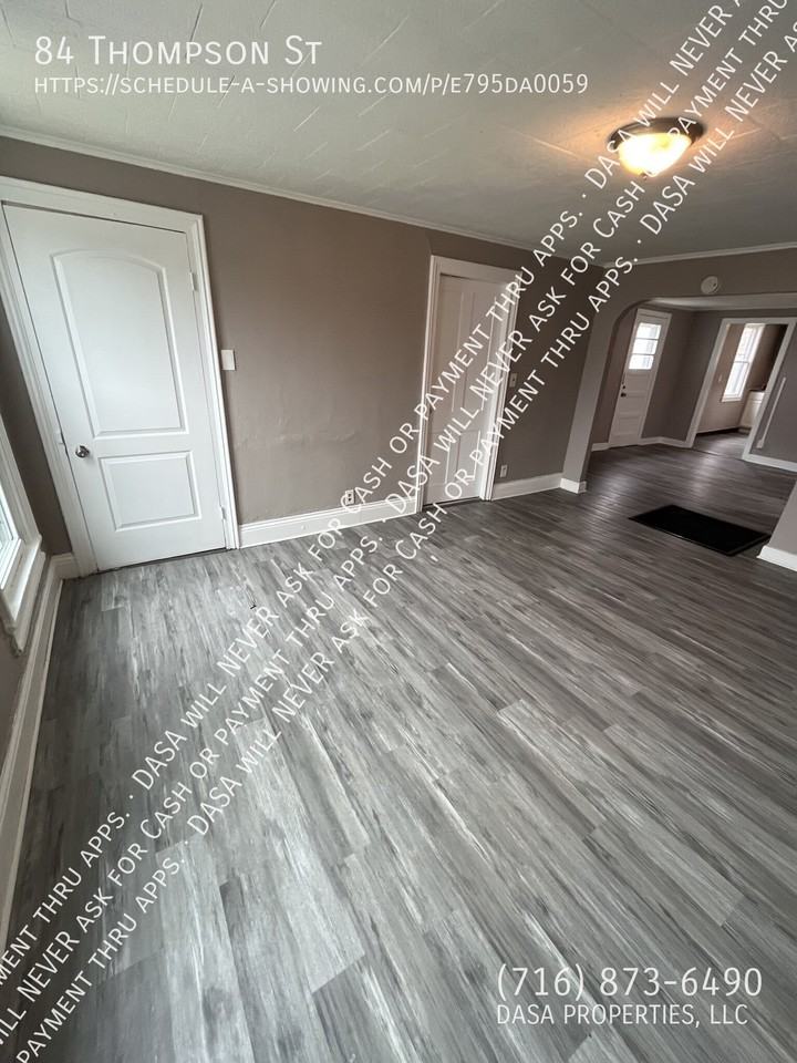 84 Thompson St - Photo 5 of 33