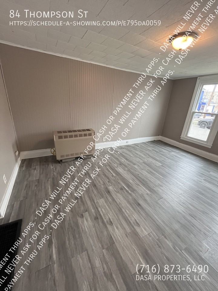84 Thompson St - Photo 6 of 33