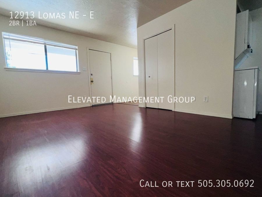 12913 Lomas Blvd Ne #E - Photo 4 of 17