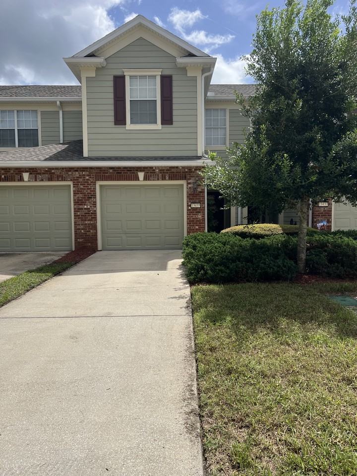 13435 English Peak Ct #13435 - Photo 2 of 48