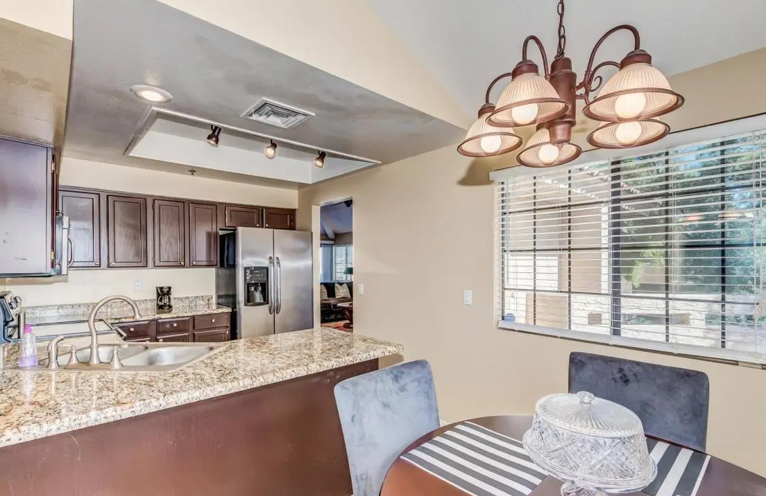 11515 N 91st St #201 - Photo 6 of 16