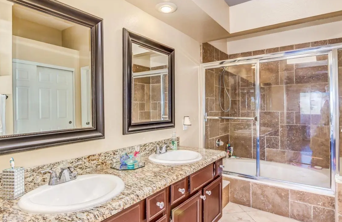 11515 N 91st St #201 - Photo 7 of 16