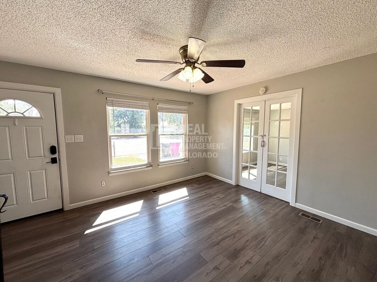2886 Monica Dr W - Photo 3 of 24