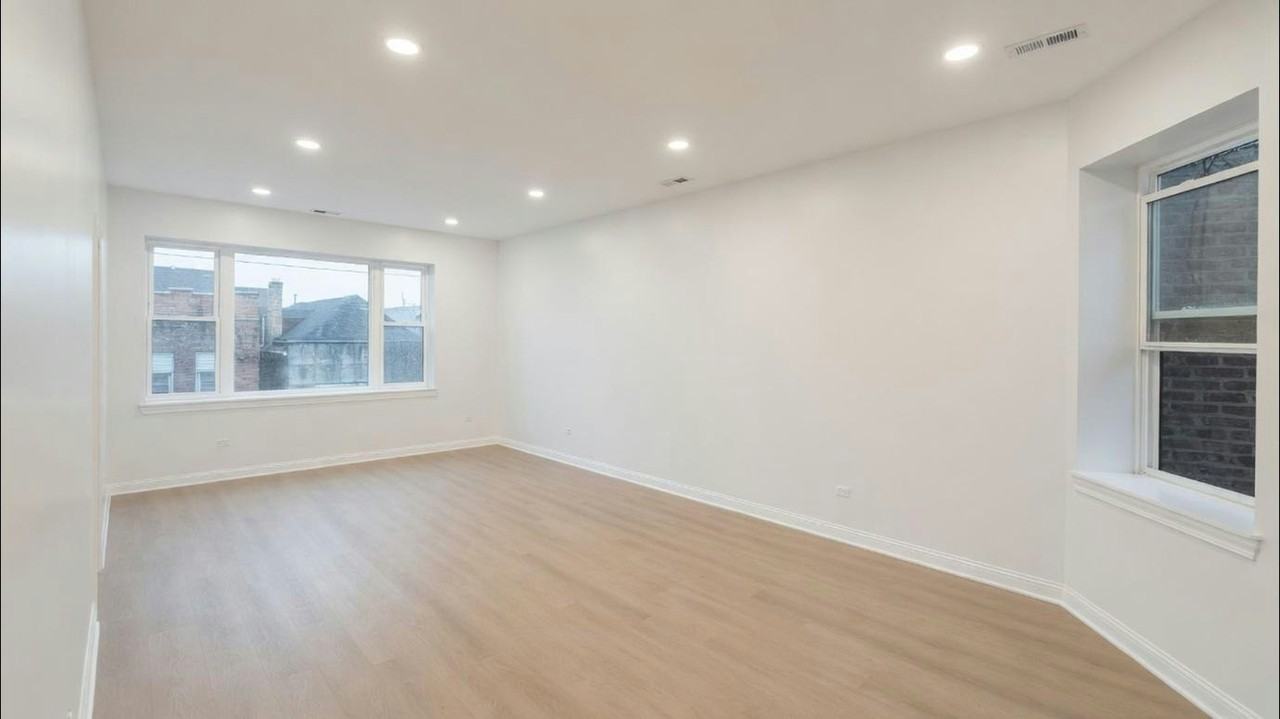 3602 West 26th Street, Unit 2 - Photo 3 of 8