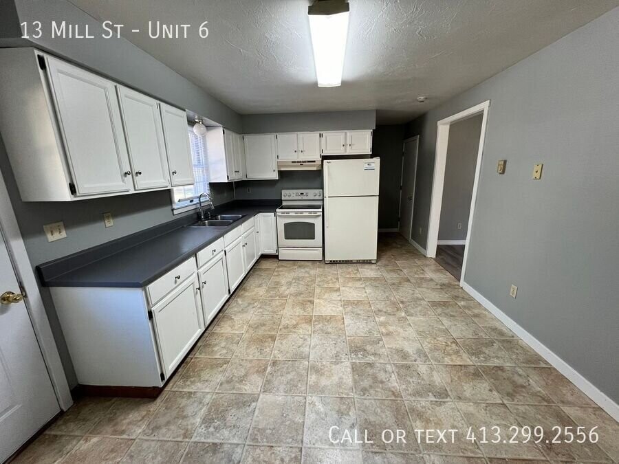 13 Mill St #6 - Photo 3 of 30