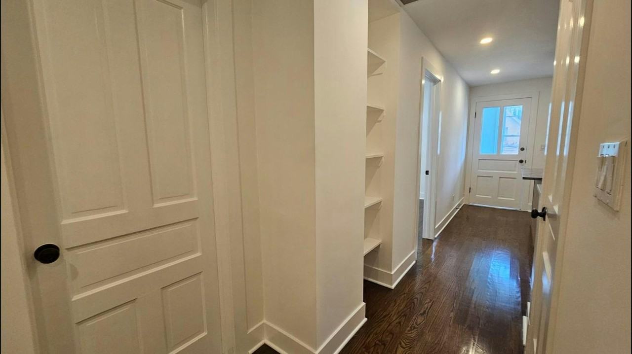 2541 North Southport Avenue, Unit 2R - Photo 5 of 18