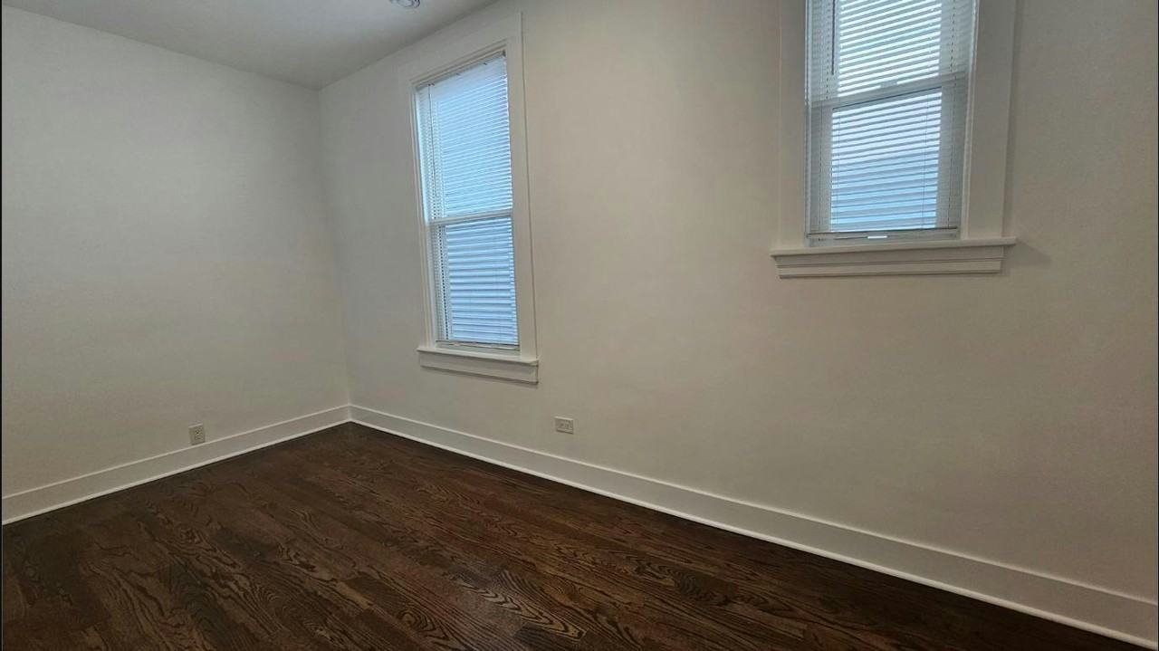2541 North Southport Avenue, Unit 2R - Photo 6 of 18
