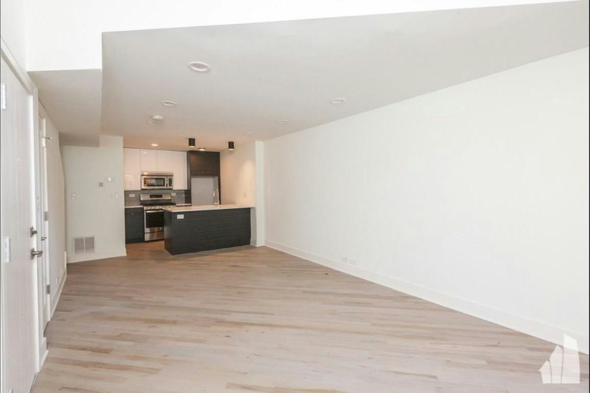 944 West Grace Street, Unit 954-J201 - Photo 3 of 18