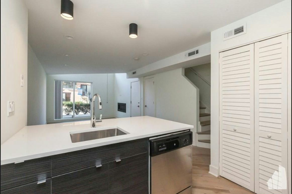 944 West Grace Street, Unit 954-J201 - Photo 6 of 18