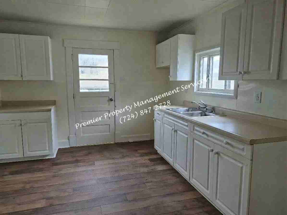 3103 46th Street - Photo 4 of 15