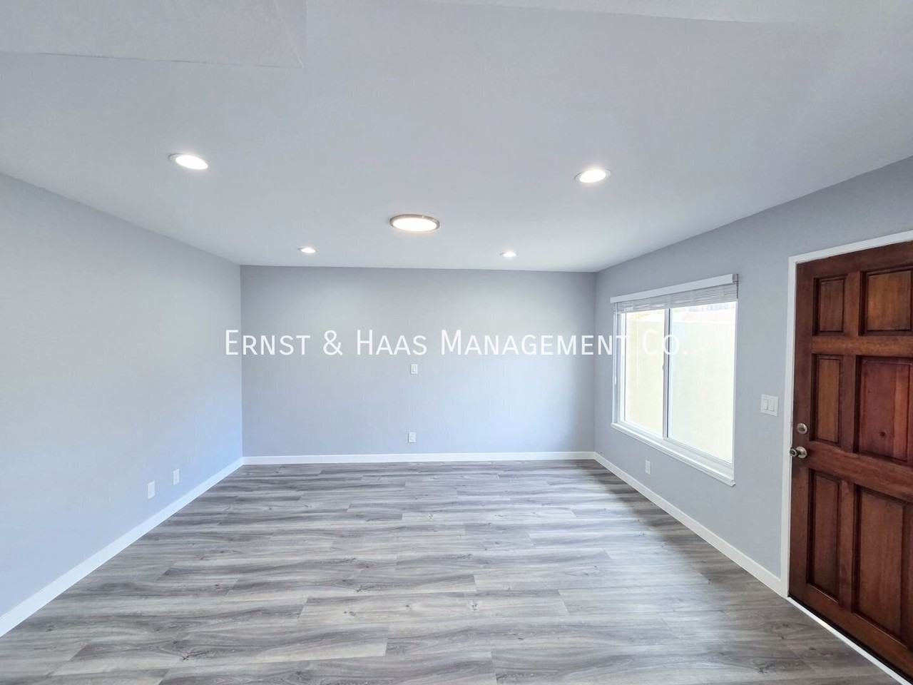 12526 Cuesta Dr - Photo 4 of 23