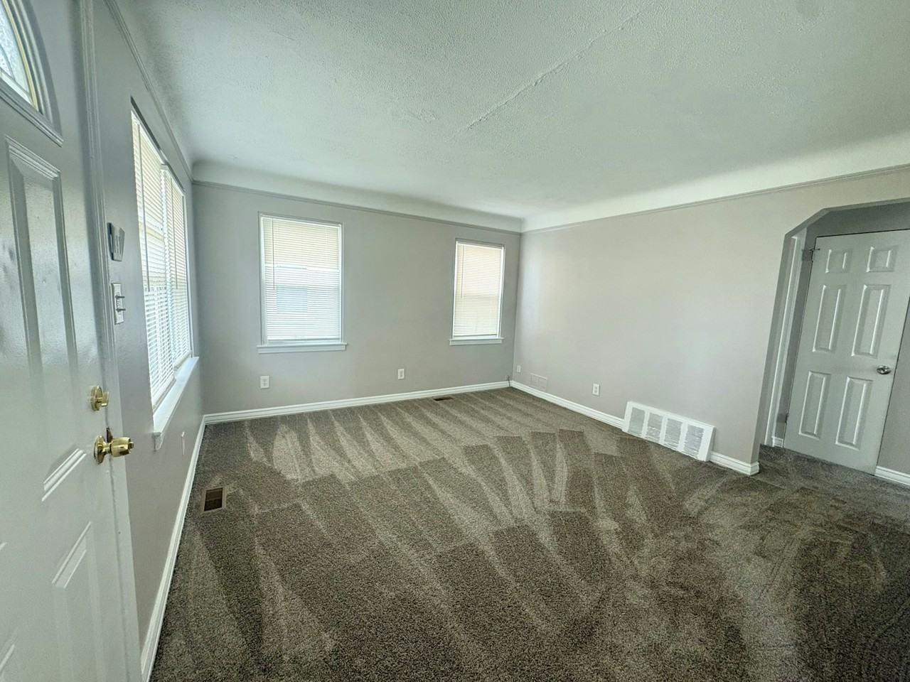 7574 Timken Avenue - Photo 6 of 13