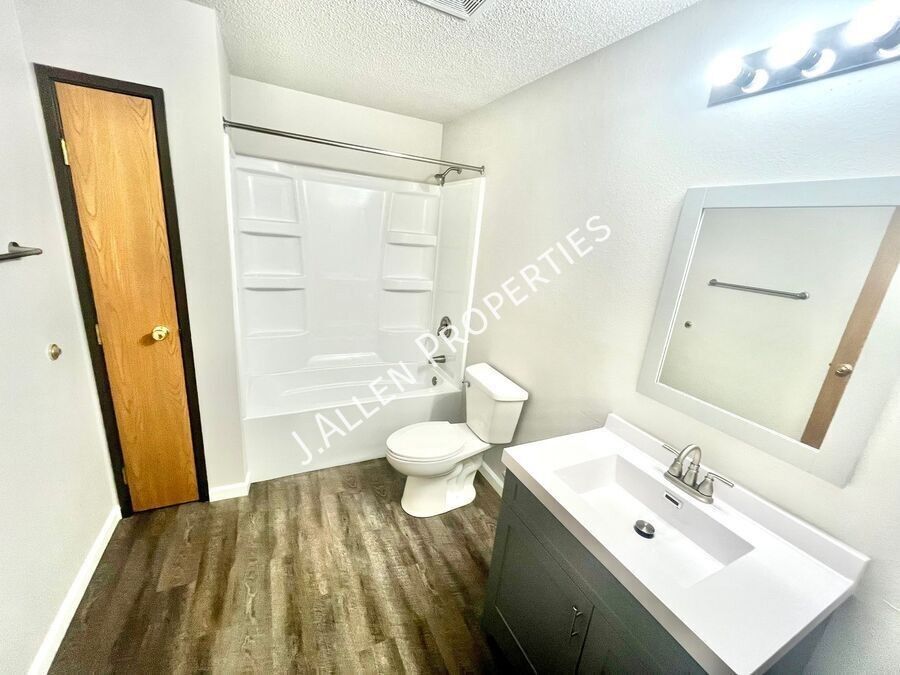 902 Riverfront Rd #11 - Photo 2 of 5