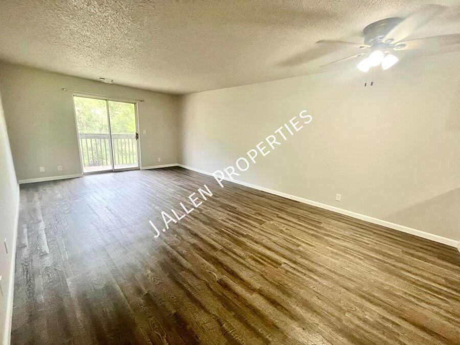 902 Riverfront Rd #11 - Photo 3 of 5