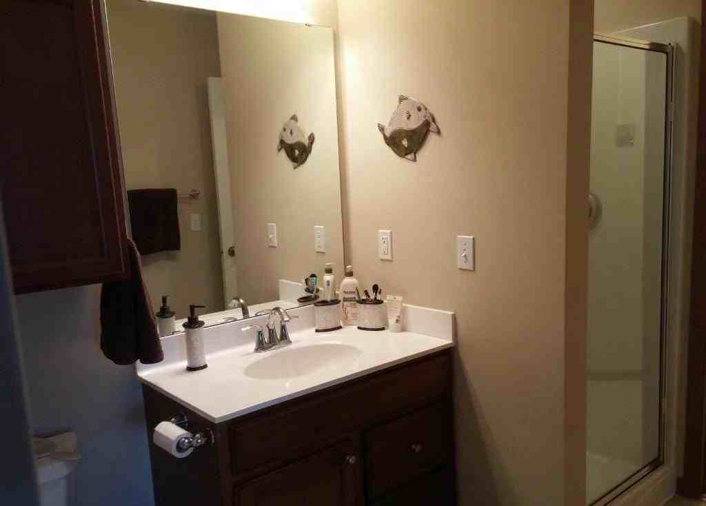 5073 Dunkirk Place North - Photo 7 of 10
