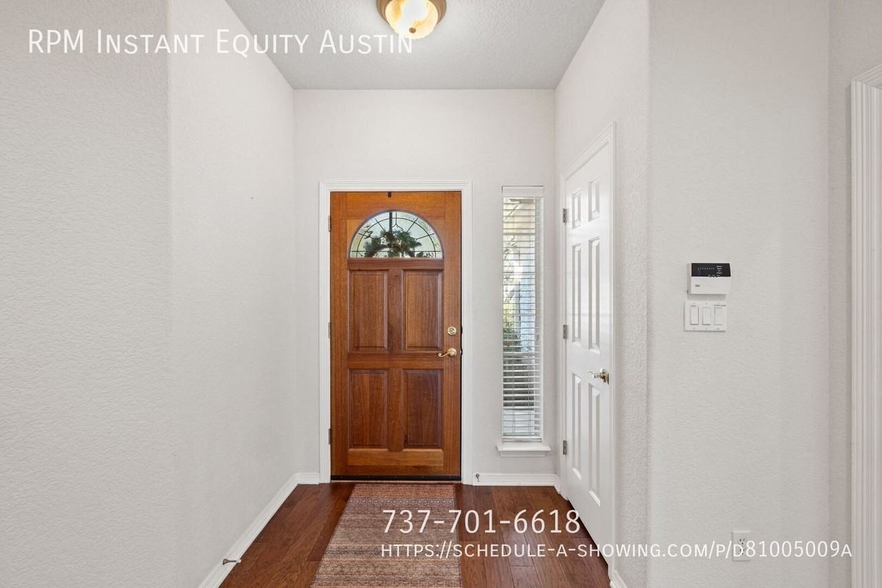118 Sabine Dr - Photo 4 of 37