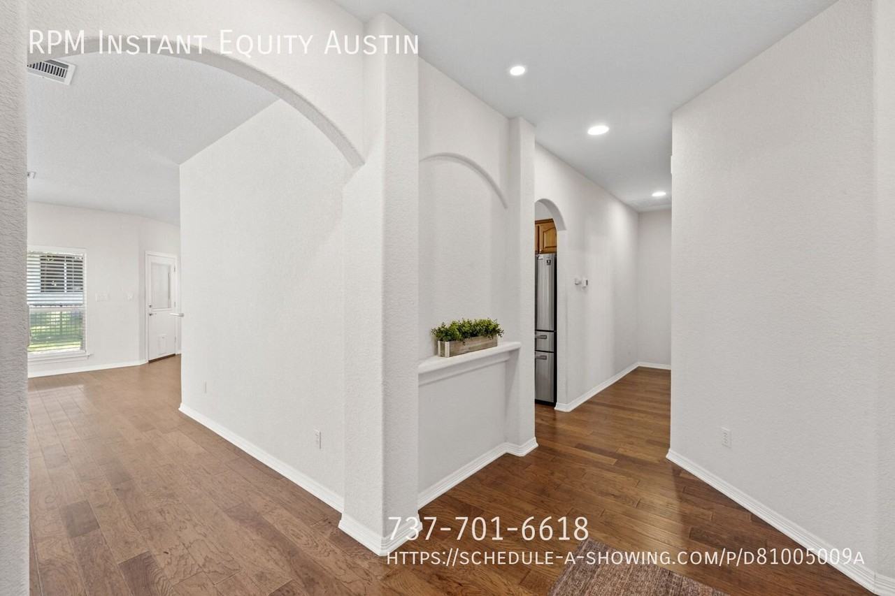 118 Sabine Dr - Photo 6 of 37