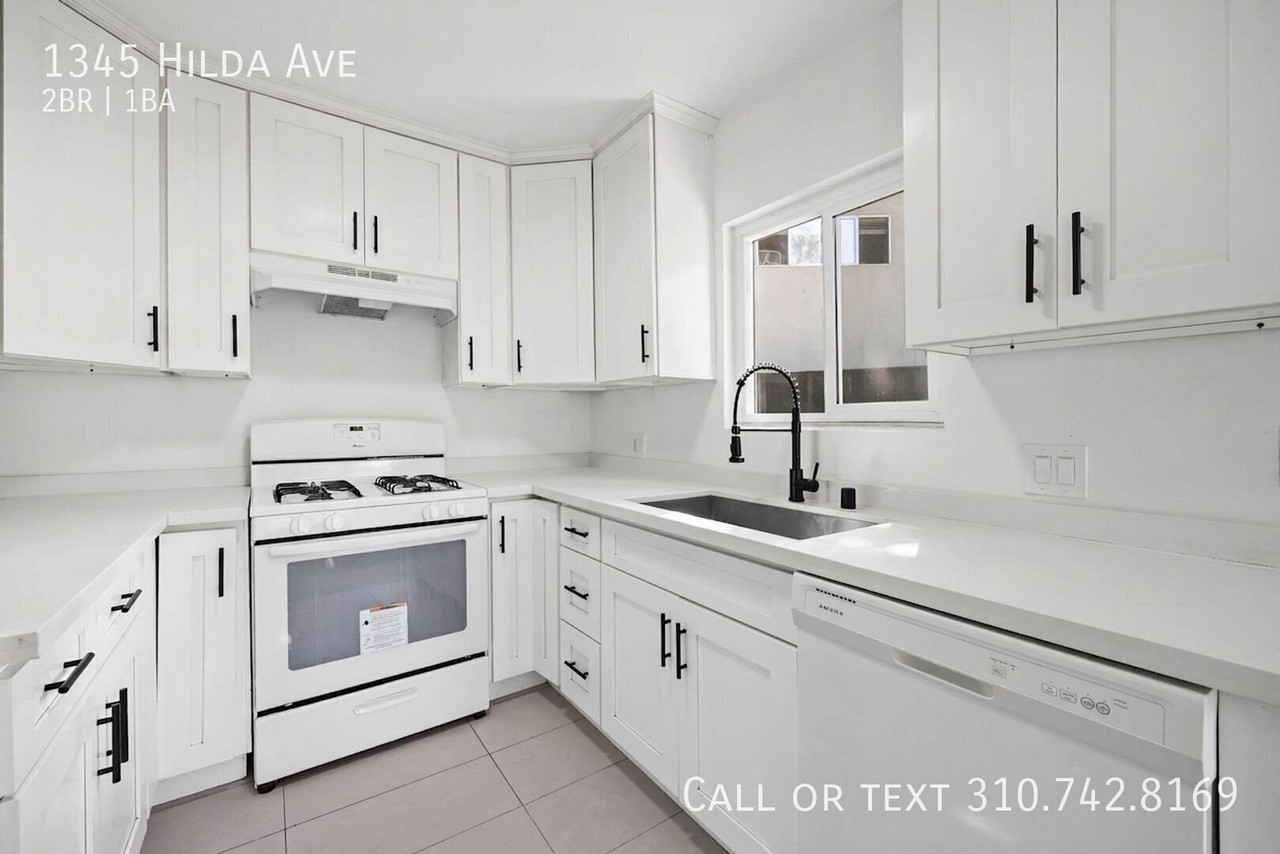 1345 Hilda Ave - Photo 2 of 20