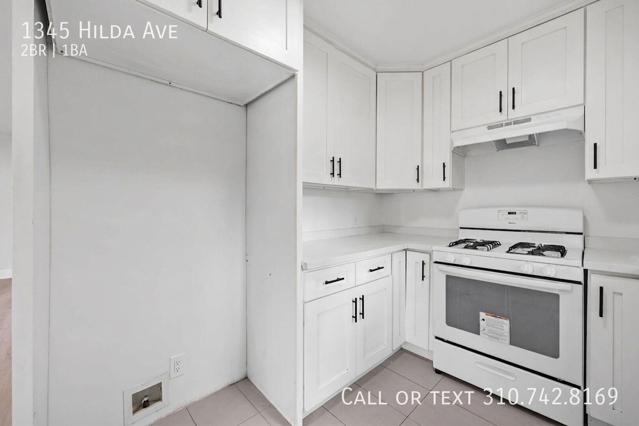 1345 Hilda Ave - Photo 3 of 20